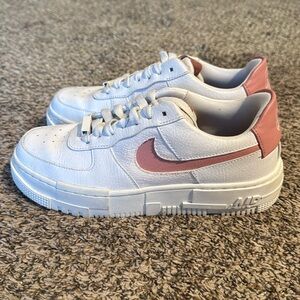 Nike Women’s 8 Air Force One Pixel White Rust Pink‎